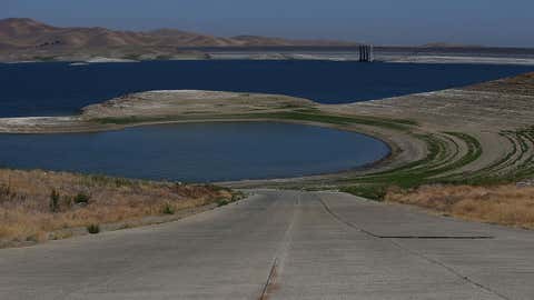 Californians Cut Back On Water Use As Worst Drought In Decades Deepens